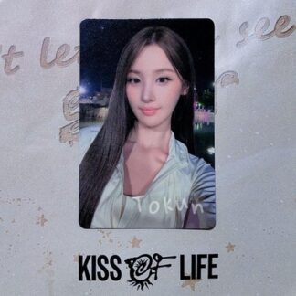 KISS OF LIFE Photo Card Sanoku Belle