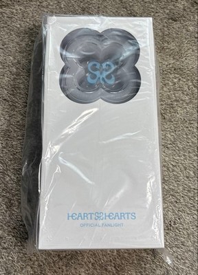 hearts2hearts Penlight with Photo Card