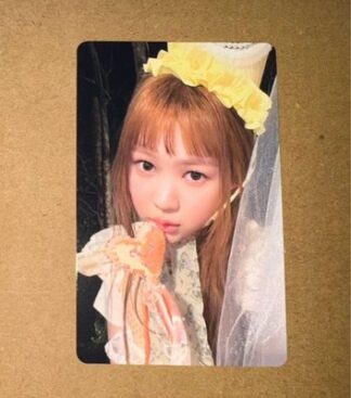 Hearts2Hearts iconic HMV Special Photo Card Ye-on