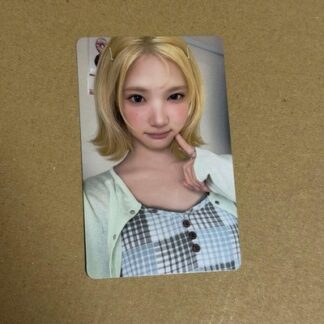Hearts2Hearts ICONIC HEART Jiwoo Tower Records Lucky Draw