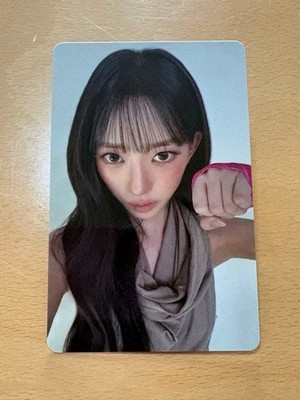 MEOVV BITE NOW SOOIN Photo Card