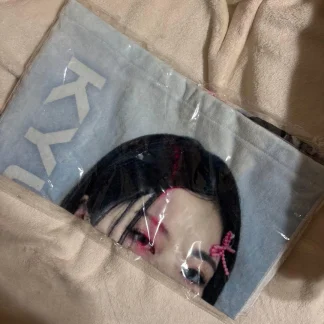 NMIXX MIXX LAB in TOKYO Kyujin Face Towel