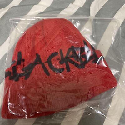 IVE Yujin Wears Beanie Knit Hat Kpop - Image 3
