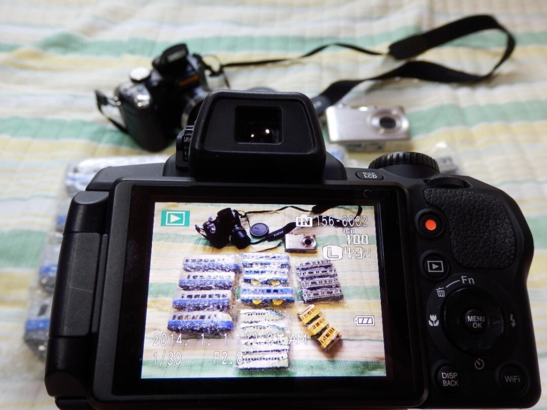 Fujifilm Compact Digital Camera S1 Black F Fx-S1 - Image 6
