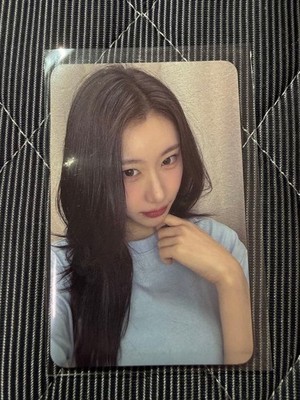 ITZY Chaeryeong Photo Card