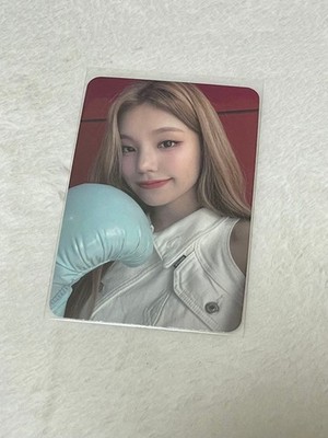 ITZY Yeji Photo Card Soundwave Lucky Draw Polaroid