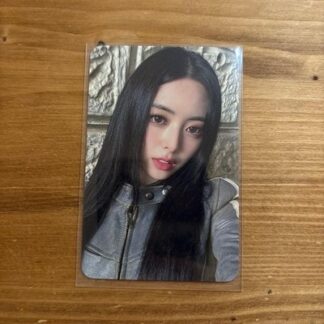 ITZY Yuna Special Photo Card