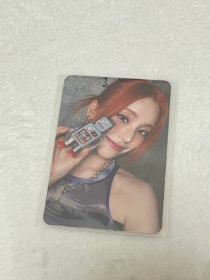 ITZY born to be Yeji Photo Card