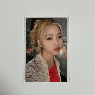 ITZY Season's Greetings Bonus Ryujin Photo Card