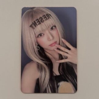 ITZY Yuna Motto Special Edition Photo Card