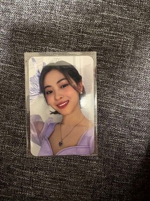 ITZY Ryujin To Wonder World Photo Card