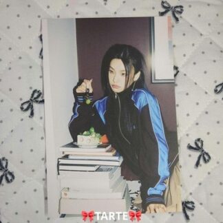 Yeji Postcard ITZY Official GOLD Album Bonus Included
