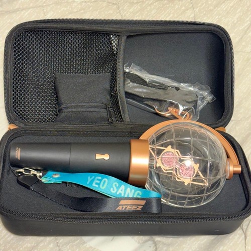 ATEEZ Official Light Stick ver.1 / Light Stick Case Set