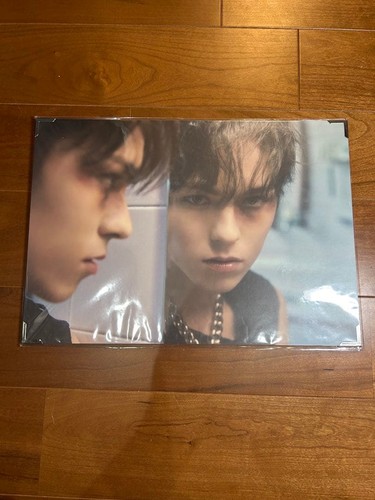SEVENTEEN Vernon BLACK EYE Premium Photo
